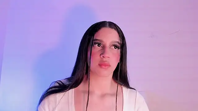 Megan Luxe online show from April 19, 6:35 am