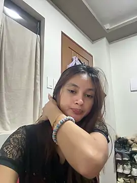 LanySylvia online show from December 22, 5:49 pm