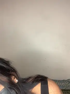 Priya baby0 online show from January 15, 9:10 pm