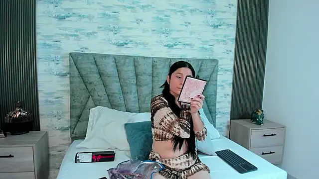 ShanelEvans online show from September 26, 7:22 pm