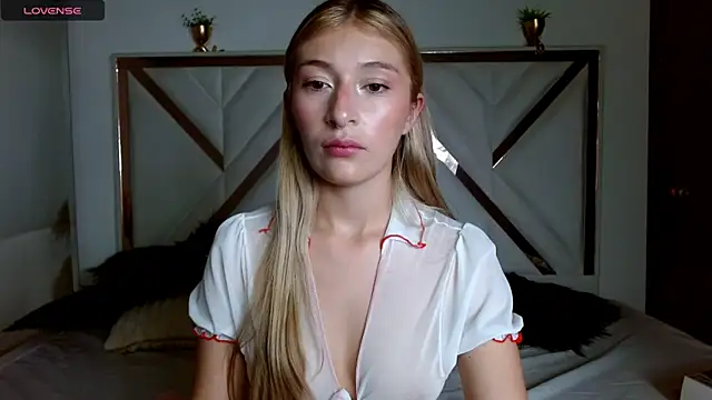 SophiaaLee online show from September 9, 10:42 pm