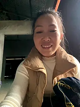 Huong-Ly online show from November 12, 1:36 am