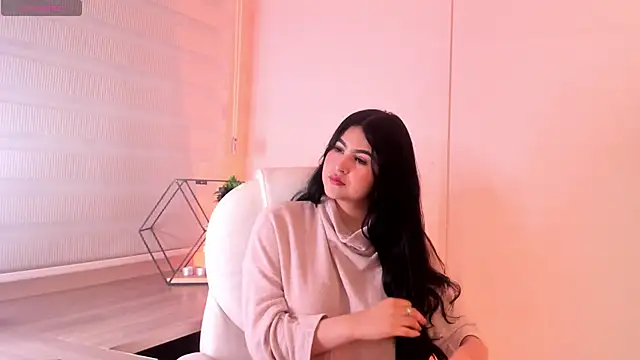 Emma  clark  online show from December 19, 1:14 pm