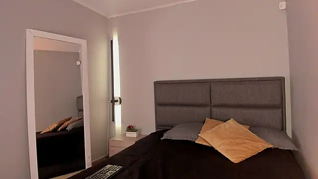 Emma  clark  online show from April 10, 12:55 pm