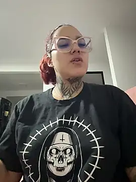 MargothWolfe online show from January 15, 5:02 am