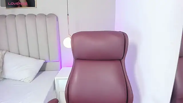 Dani rosse  online show from September 11, 1:55 pm