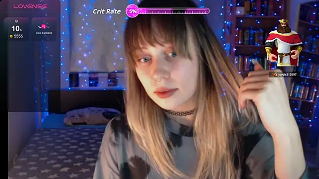 s1lvercherub online show from February 3, 7:18 pm