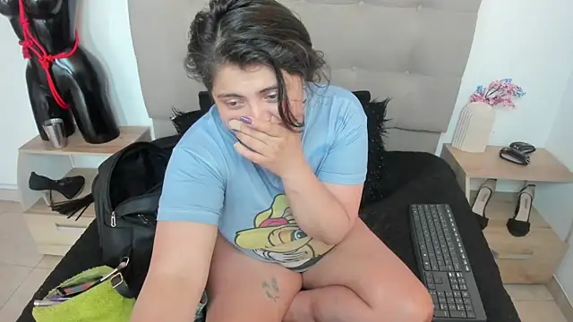 TifanyAmazinng online show from September 8, 3:22 pm