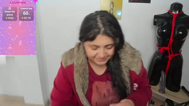 TifanyAmazinng online show from September 29, 12:43 pm