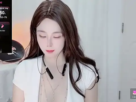 yiyi-zh online show from July 18, 3:10 am