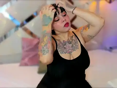 SophieValliiant online show from September 11, 4:57 am