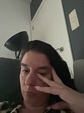 hottyFcup online show from April 21, 6:15 pm