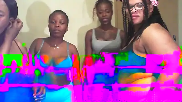 SEXYNELLY107 online show from October 17, 9:45 am