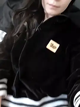 DragonFoxie online show from October 27, 7:26 am