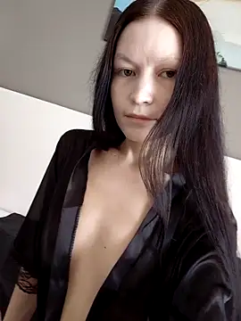 DragonFoxie online show from May 18, 9:48 am