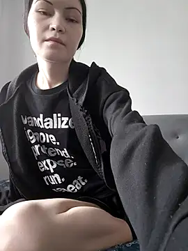 DragonFoxie online show from November 10, 10:32 am