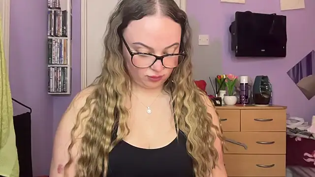 SexySashaxox online show from March 1, 7:35 pm