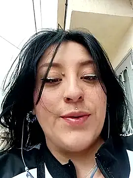 megan fox5 online show from October 3, 2:44 pm