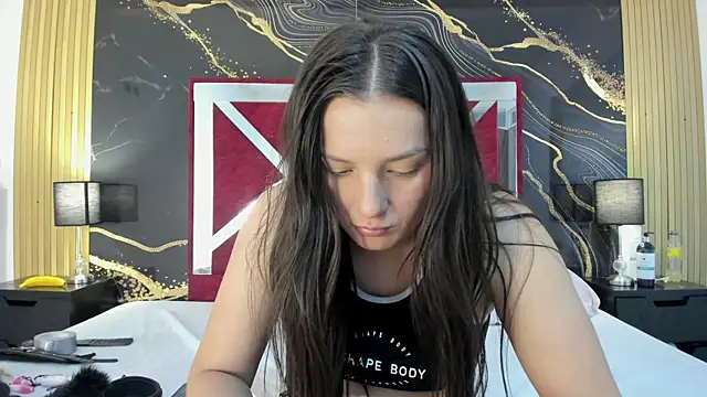 VioletRose as online show from December 19, 10:57 pm