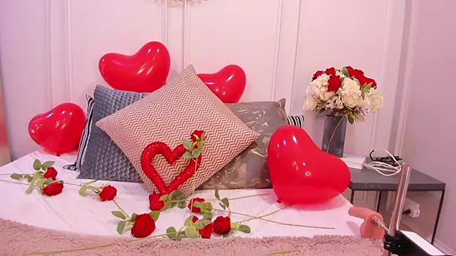 CharlotteBrownn  online show from February 15, 3:20 am