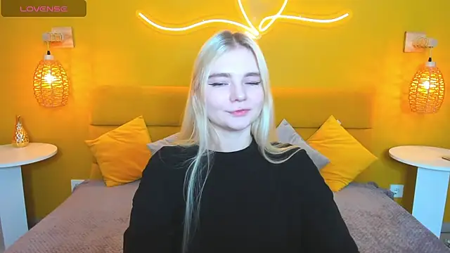 RuthBryant online show from November 16, 1:29 am