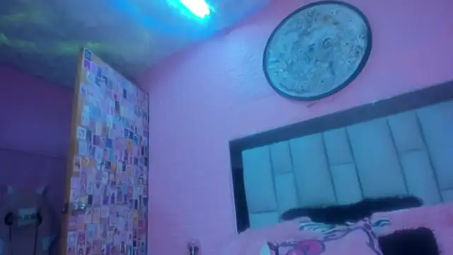 Nicole Rosales online show from January 14, 8:58 pm