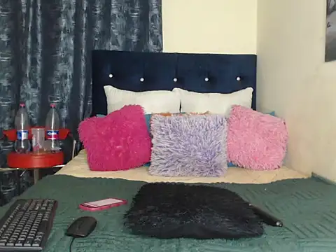 SWEET BABYFACE online show from October 27, 9:31 pm