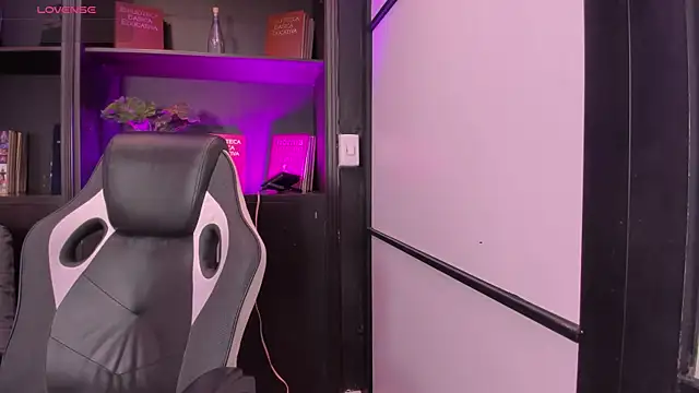 SamaraAnders  online show from November 30, 5:33 am