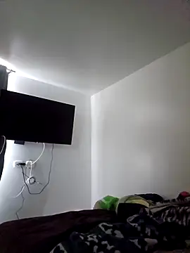 lunnaa  online show from September 10, 5:24 pm