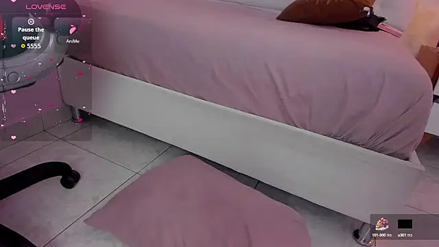 ALISSON BARKER online show from September 30, 12:22 pm