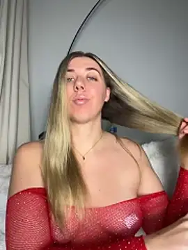 louiseberkeley online show from May 30, 11:30 am