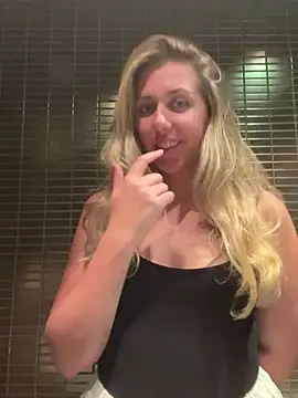 louiseberkeley online show from January 9, 10:52 am