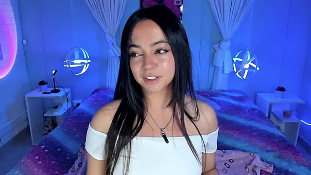 Lara Rouss  online show from October 7, 3:22 am