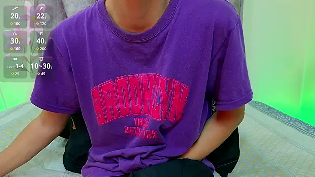 lana and liam  online show from October 1, 10:42 am