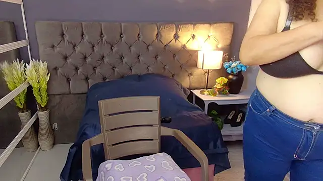 NinaBlazee online show from September 11, 12:27 pm