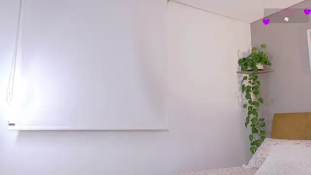 sarah rayy online show from October 1, 12:04 am