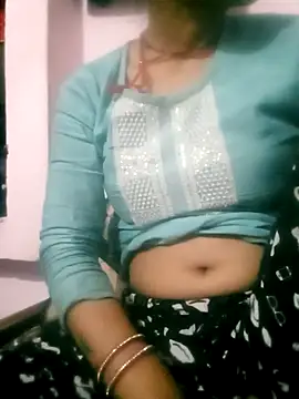 Hot-qwer online show from April 1, 6:38 pm