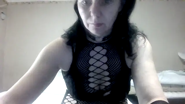 teklaadrienn online show from September 18, 6:45 am