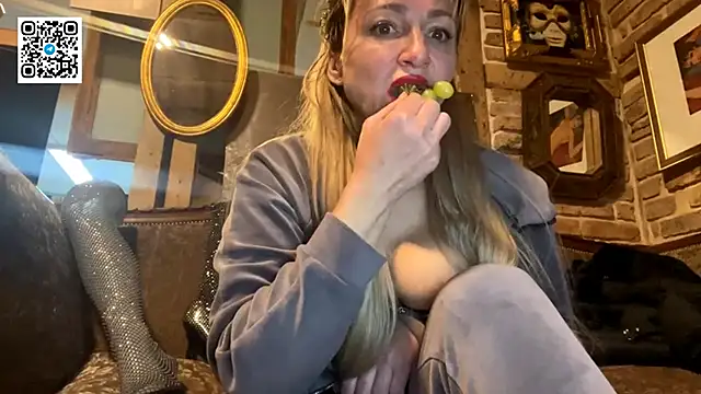 Lapussia online show from November 22, 8:33 pm