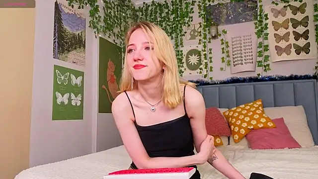 EmmaNovak online show from January 17, 12:34 pm