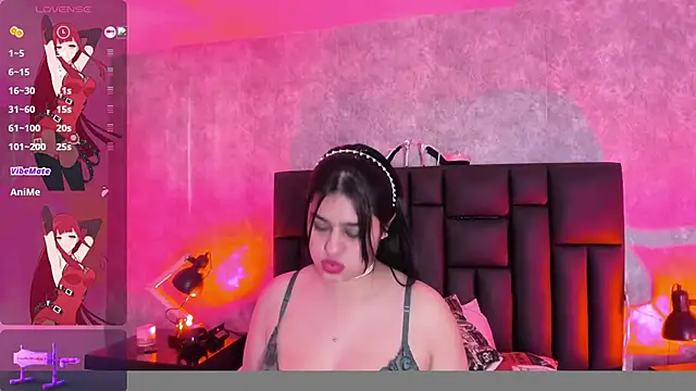 crystaldarliing online show from March 10, 4:44 pm