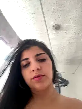 Isaa-Sweet online show from September 19, 9:36 pm