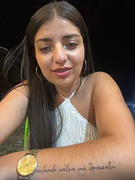 Isaa-Sweet online show from December 18, 3:11 am