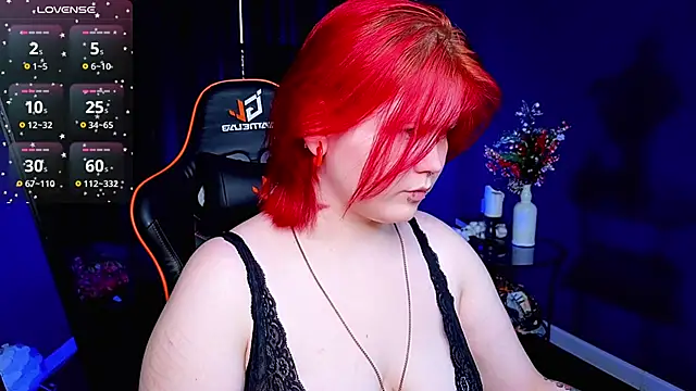 fillisfox  online show from September 21, 4:16 pm