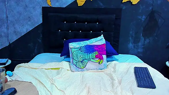 Maiam  Rossi online show from September 12, 1:51 pm