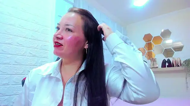 CharlotteSchmidtt online show from December 22, 11:24 am