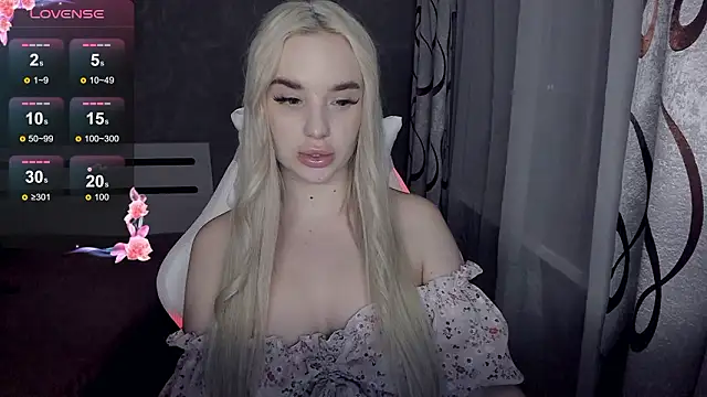 KiraKrox online show from February 18, 8:52 pm