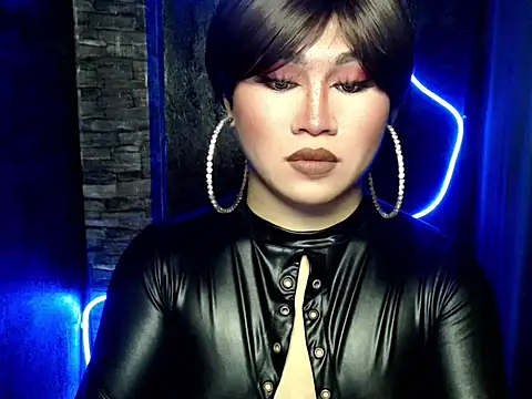 pretty lassy online show from September 27, 8:54 am