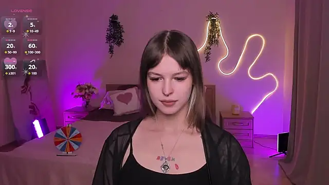 Lisa Blossom online show from March 25, 6:27 am