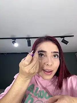 HannahCollyns online show from December 22, 1:47 pm